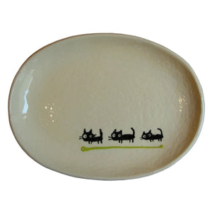 Medium Japanese Cat Plate - various colours