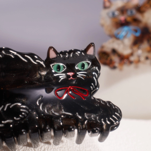 Kitty Cat Hair Claw in Shimmery Black