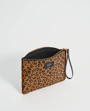 Agar Leopard XL Pouch Bag