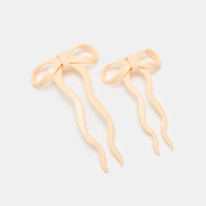 Bow Hairpin in Cream
