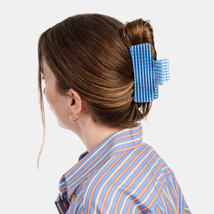 Box Claw in Blue Lattice + 2 sizes