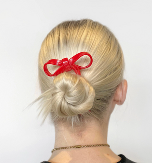 Bow Hairpin in Cherry